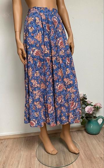 Suncoo maxi rok blauw bloemen goud maat L beschikbaar voor biedingen