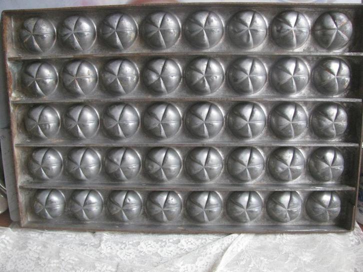 Grote Chocoladevorm met 40 Vormpjes - AR / Anton Reiche, Antiek en Kunst, Curiosa en Brocante, Verzenden