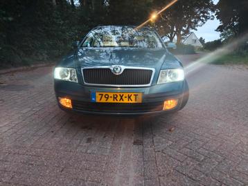 Skoda Octavia Combi 150 PK Automaat, clima, leder, camera beschikbaar voor biedingen