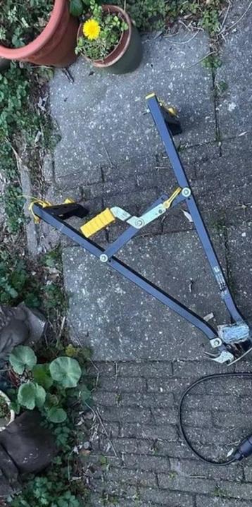 Fietsdrager t.e.a.b beschikbaar voor biedingen