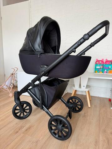 Anex e/type kinderwagen (inclusief autostoel en adapters) beschikbaar voor biedingen