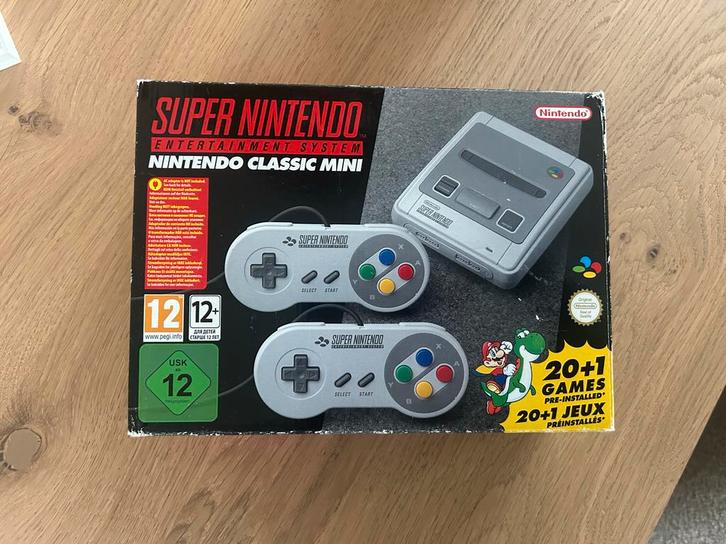 Nintendo Classic Mini: Super Nintendo Entertainment System, Spelcomputers en Games, Spelcomputers | Nintendo Super NES, Zo goed als nieuw