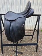 Butler dressuurzadel 17,5" boommaat L, Ophalen, Gebruikt, Dressuur
