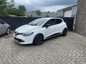 Renault Clio 0.9 TCe Expression | CRUISE CONTROLE beschikbaar voor biedingen