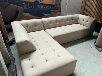 Grote hoekbank SAMPLE SALE! beschikbaar voor biedingen