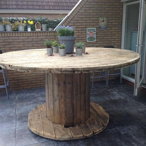 Robuuste Industriële Houtenspoel - DIY Picknicktafel, Tuin en Terras, Picknicktafels, Gebruikt, Rond, Hout, Ophalen