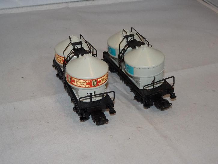 2 x Marklin 2 assige silowagon 4661/4761 Dyckerhoff (#913), Hobby en Vrije tijd, Modeltreinen | H0, Nieuw, Wagon, Wisselstroom