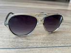 Zeer nette Zonnebril Michael Kors zgan, Ophalen of Verzenden, Zo goed als nieuw, Zonnebril, Overige merken