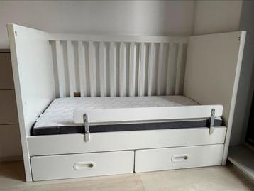 IKEA Ledikant + Matras Himlavalv en Zijsteun beschikbaar voor biedingen