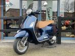 Vespa GTS 300 IE  ABS/ASR Blauw 2021 2532km, Scooter, Bedrijf, 278 cc, 12 t/m 35 kW