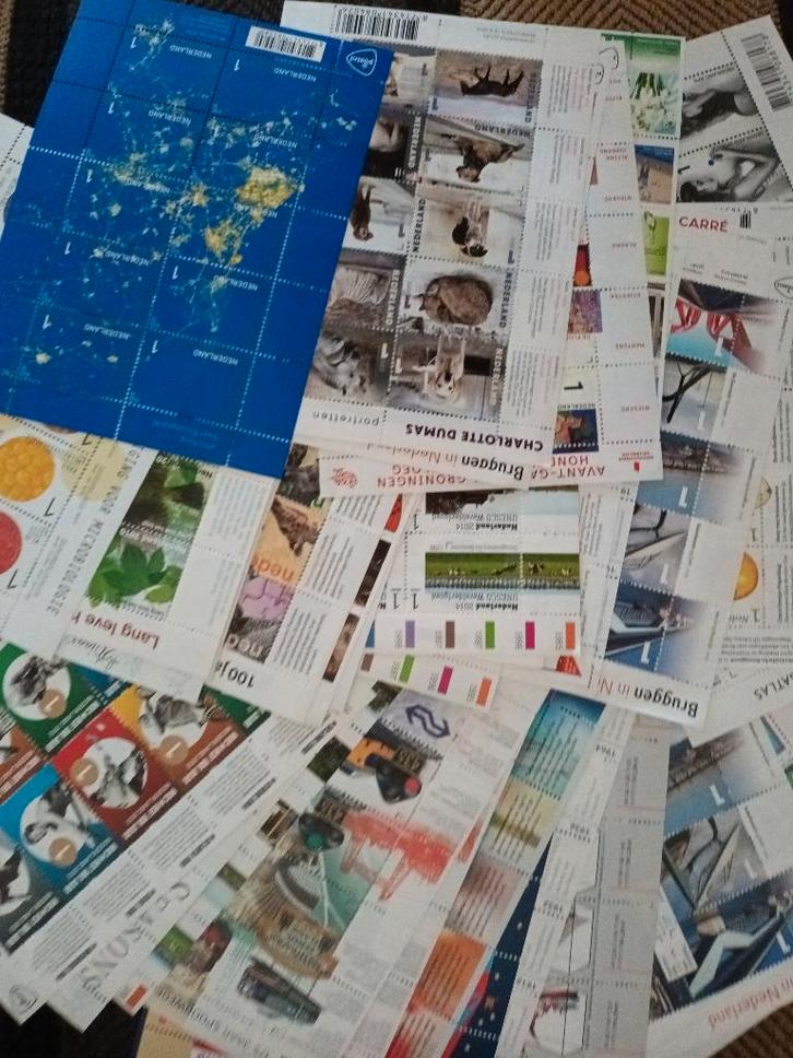 Velletjes van 10 x tarief 1 frankeergeldig ---> Kijk !, Postzegels en Munten, Postzegels | Nederland, Postfris, Na 1940, Verzenden