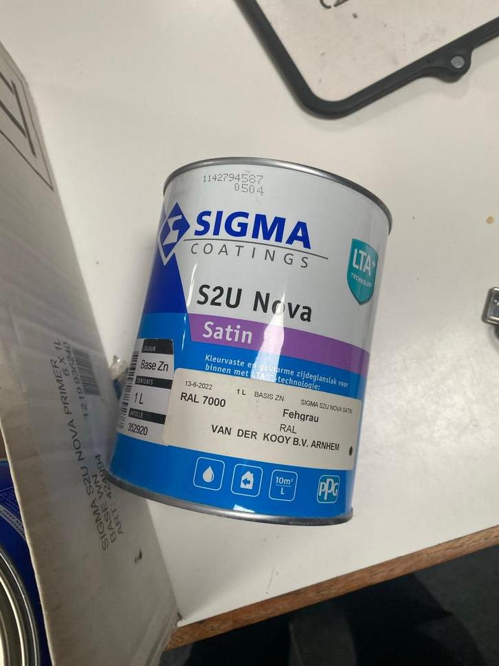 Sigma lak S2U Nova zijdeglans 6 liter, Doe-het-zelf en Verbouw, Verf, Beits en Lak, Zo goed als nieuw, Lak, 5 tot 10 liter, Grijs