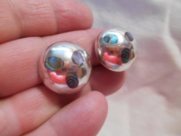 Vintage echt zilveren clip oorbellen met parelmoer, Sieraden, Tassen en Uiterlijk, Antieke sieraden, Oorbellen, Zilver, Verzenden