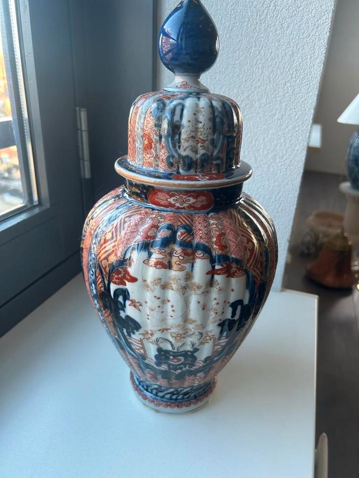 Antieke Chinese Imari Vaas met Deksel, Antiek en Kunst, Antiek | Vazen, Ophalen of Verzenden
