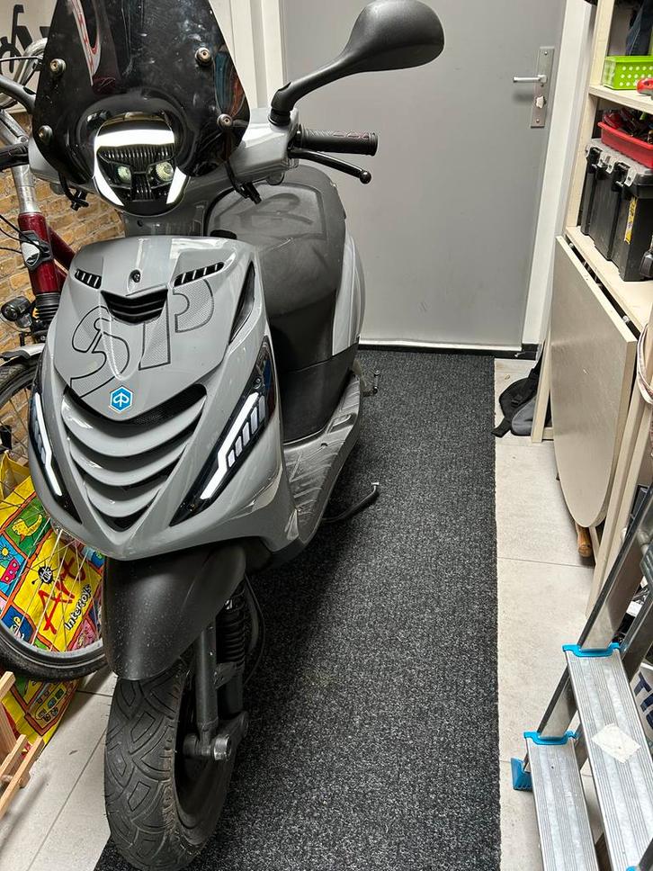 Piaggio Zip 172cc 2T Brommer met WOK, Fietsen en Brommers, Snorfietsen en Snorscooters, Gebruikt, Piaggio, Tweetakt, Ophalen of Verzenden
