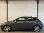 Volvo C30 1.6 D2 R-edition Airco|Cruise|PDC|Leder !, Voorwielaandrijving, 28 km/l, Gebruikt, Zwart