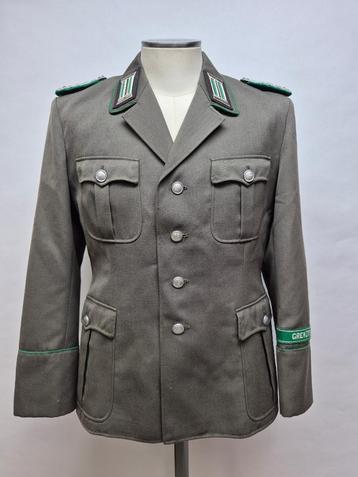 Militair uniform DDR Grenztruppen maat 52 beschikbaar voor biedingen