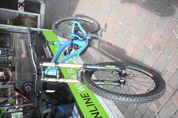Phoenix Pivot 204MM   mountainbike 45CM Down hill Bike beschikbaar voor biedingen
