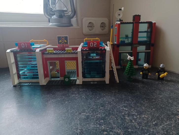 Lego city 7208 brandweer kazerne, Kinderen en Baby's, Speelgoed | Duplo en Lego, Zo goed als nieuw, Ophalen of Verzenden