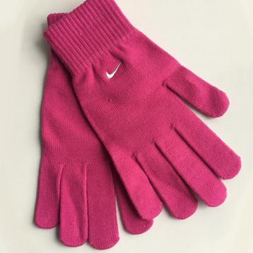 Nike handschoenen beschikbaar voor biedingen