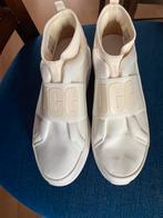 Ugg instappers, Nieuw, Ophalen of Verzenden, Instappers, Beige