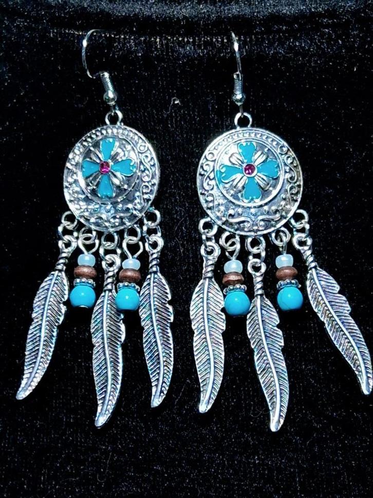 boho / vintage dreamcatcher oorbellen veertjes turquoise, Sieraden, Tassen en Uiterlijk, Oorbellen, Nieuw, Overige materialen
