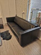 Strakke zwarte lederen bank - Vierpersoons, Huis en Inrichting, Banken | Bankstellen, Gebruikt, Ophalen of Verzenden, Rechte bank