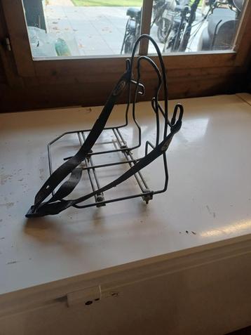 Fietsenrek voor achterop de fiets beschikbaar voor biedingen