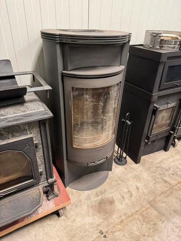 Contura 650 vrijstaande houtkachel lees de advertentie beschikbaar voor biedingen