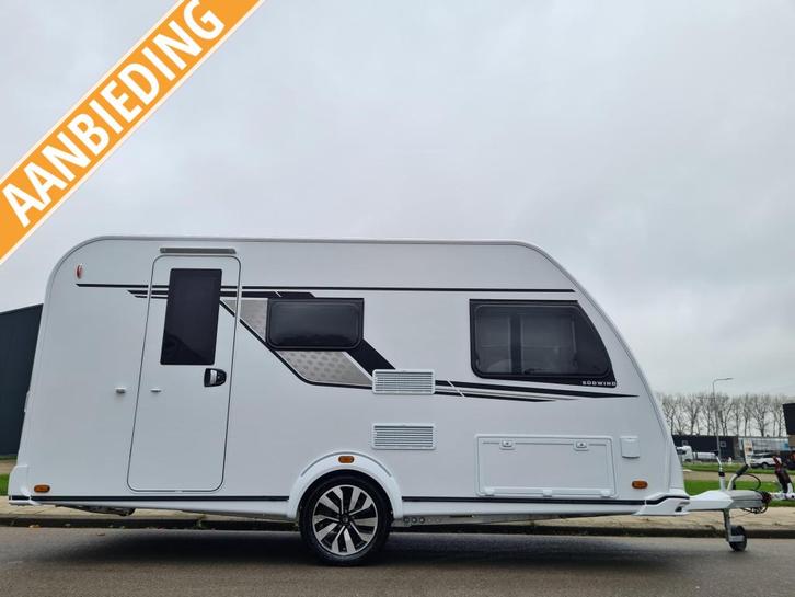 Knaus Sudwind 420 QD Nieuw 2025!, Caravans en Kamperen, Caravans, Bedrijf, tot en met 4, 1000 - 1250 kg, Treinzit, Knaus, Dwarsbed
