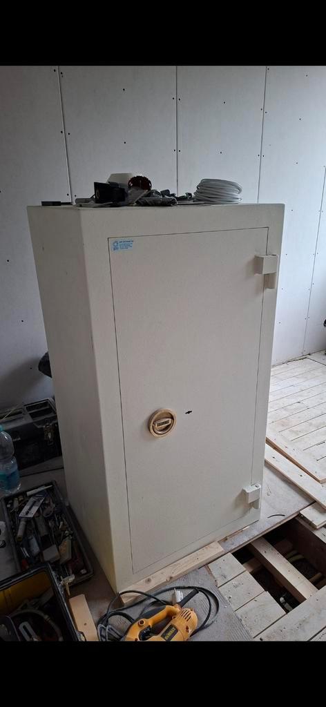 Grote Brandkast - Amsterdam, Huis en Inrichting, Brandblussers en Brandkasten, Gebruikt, Brandkast, Ophalen of Verzenden