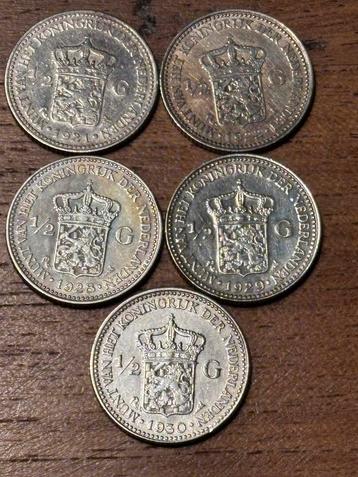 5 Zilveren halve guldens Wilhelmina (1921-1930) beschikbaar voor biedingen