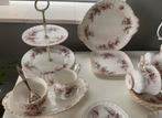 Royal albert servies lavendel rose, Huis en Inrichting, Keuken | Servies, Ophalen, Zo goed als nieuw, Overige stijlen, Kop(pen) en/of Schotel(s)