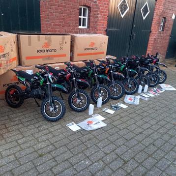 Goed werkende 49cc minicrossers . Met begrensbaar gas. beschikbaar voor biedingen