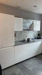 2 IKEA Voxtorp Bovenkastjes Hoogglans Wit + Verlichting, Ophalen, Overige materialen, Wit, Overige typen