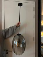 Hanglampen 2x van glas met zwarte ophanging, Huis en Inrichting, Lampen | Hanglampen, Ophalen of Verzenden, Zo goed als nieuw