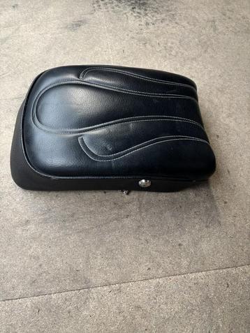 Corbin passagierszadel Harley-Davidson Fat Boy 2007-2017 – t beschikbaar voor biedingen