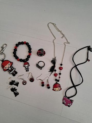 Emily the Strange gothic sieraden sleutelhanger ring ketting beschikbaar voor biedingen