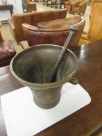 Oer 11246 grote ANTIEKE 19e eeuwse vijzel met stamper, Antiek en Kunst, Antiek | Overige Antiek, Ophalen