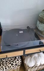 Pro-ject E1 platenspeler met ingebouwde versterker en BT, Ophalen, Zo goed als nieuw, Overige merken