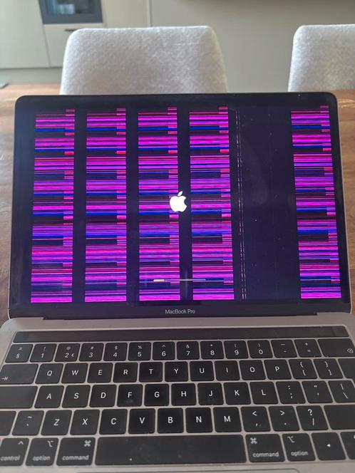 Macbook pro touchbar a1989 (mid 2019), Computers en Software, Apple Macbooks, Gebruikt, MacBook Pro, 13 inch, 2 tot 3 Ghz, 256 GB