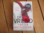 De Vriend - Freida McFadden paperback, Ophalen of Verzenden, Zo goed als nieuw