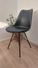 Eetkamer stoel Klarup 4 stuks, Huis en Inrichting, Stoelen, Ophalen, Zo goed als nieuw, Zwart, Vier