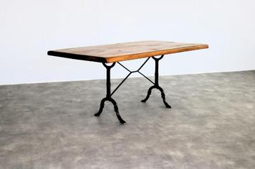 vintage eettafel | tafel | eiken | jaren 50 beschikbaar voor biedingen