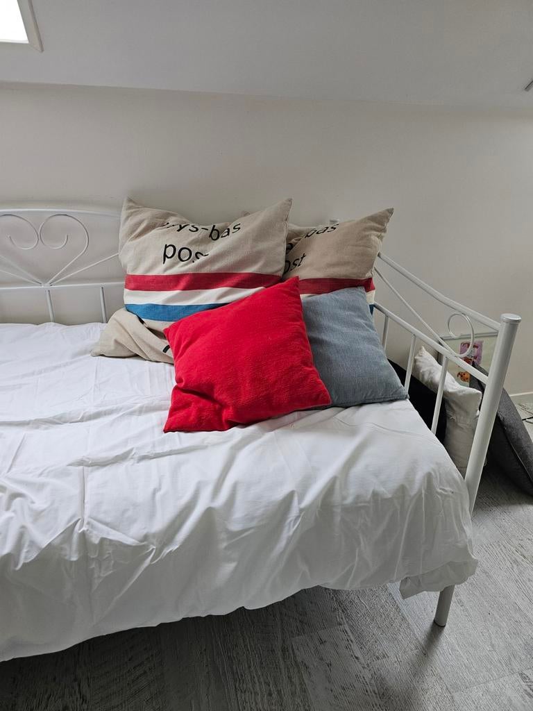 2 Kussens postzak en 2 bijpassende kussentjes, Huis en Inrichting, Ophalen of Verzenden, Gebruikt, Rood, Vierkant