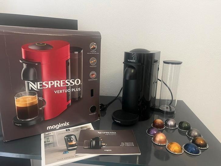 Nespresso Vertuo Plus Koffiemachine, Witgoed en Apparatuur, Koffiezetapparaten, Nieuw, Koffiepads en cups, Koffiemachine, 1 kopje