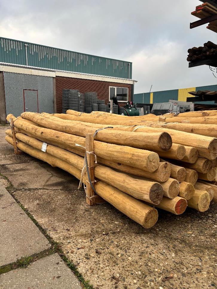 Robinia palen Ø11-14x400cm Gespind en geschuurd, Tuin en Terras, Palen, Balken en Planken, Nieuw, Palen, 250 cm of meer, Hardhout