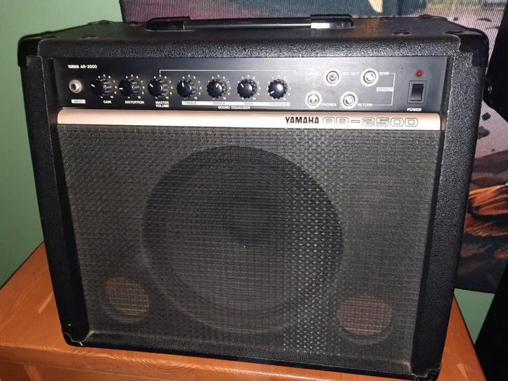 Yamaha Gitaarversterker - AR-2500, Muziek en Instrumenten, Versterkers | Bas en Gitaar, Gebruikt, Gitaar, Minder dan 50 watt, Ophalen