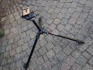 Manfrotto 190 statief met zeer sterke kop. beschikbaar voor biedingen
