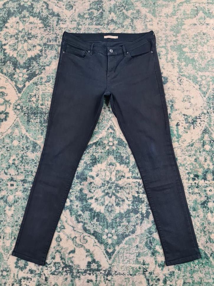 Levi's 711 skinny fit W32 L32 WMN Stretch Tulsi3232 Zwart, Kleding | Dames, Spijkerbroeken en Jeans, Zo goed als nieuw, W30 - W32 (confectie 38/40)